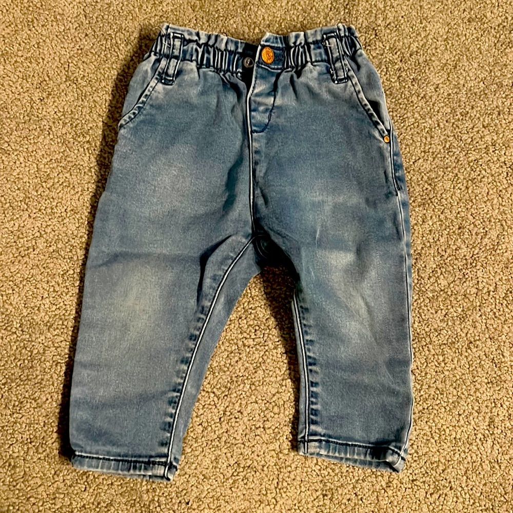 Zara baby unisex super soft paper bag jeans with elastic waist.